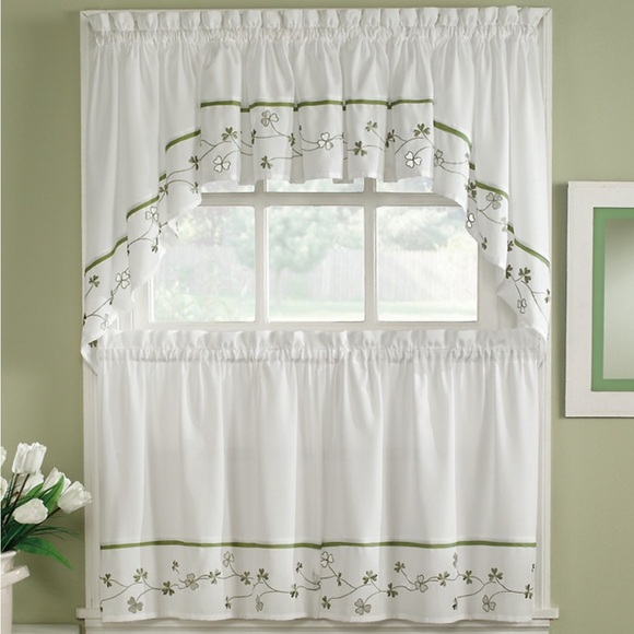 White and Green clover and heart embroidered 10 pc Curtain Set - Picture 1 of 6
